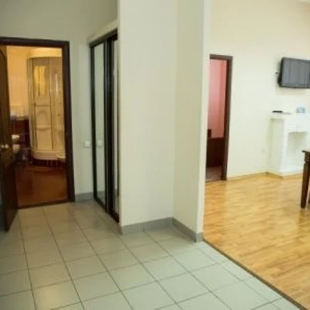 Люкс с комнатой переговоров